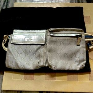 Gucci Fanny pack waist bag silver metallic , blue and white